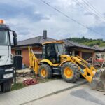 Kolesový bager JCB 4CX s obsluhou